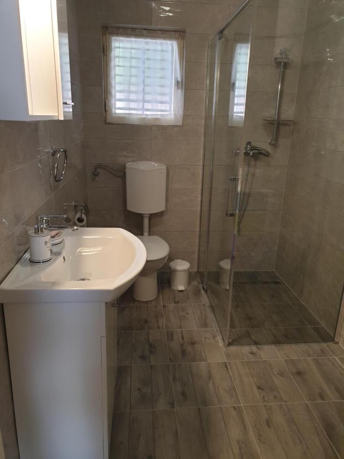 Apartman Davorka 카를로바크 외부 사진